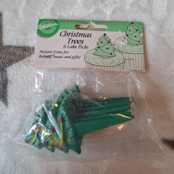 Wilton Other - Wilton Christmas Cake Cupcake Picks Trees 6 Pieces Sealed Package Vintage